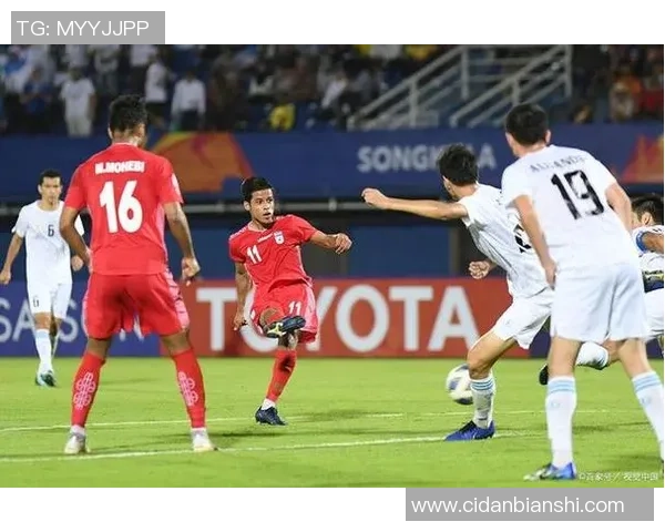 U23中国与韩国激战正酣谁能在这场比赛中笑到最后